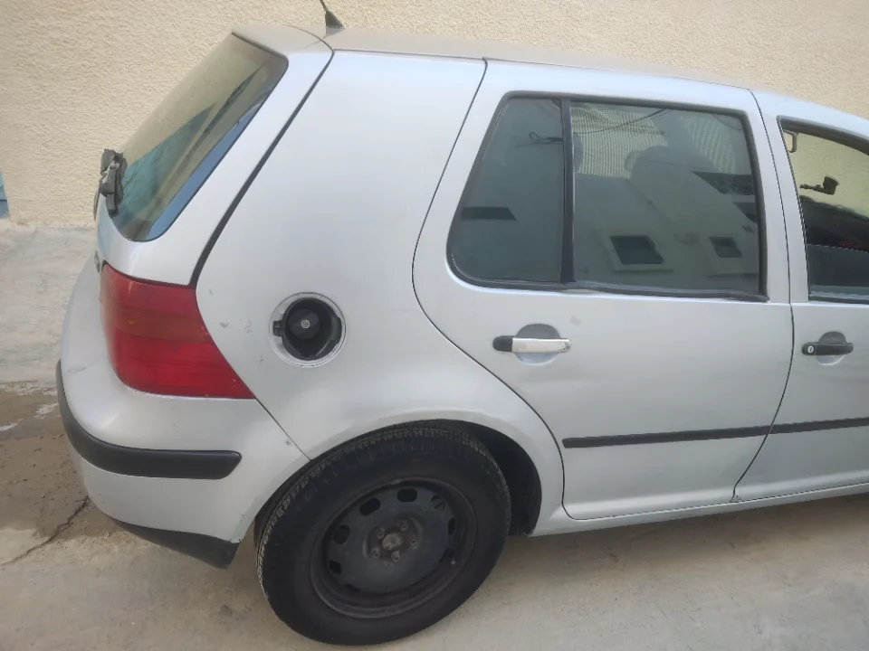 Volkswagen Golf - Photo 2