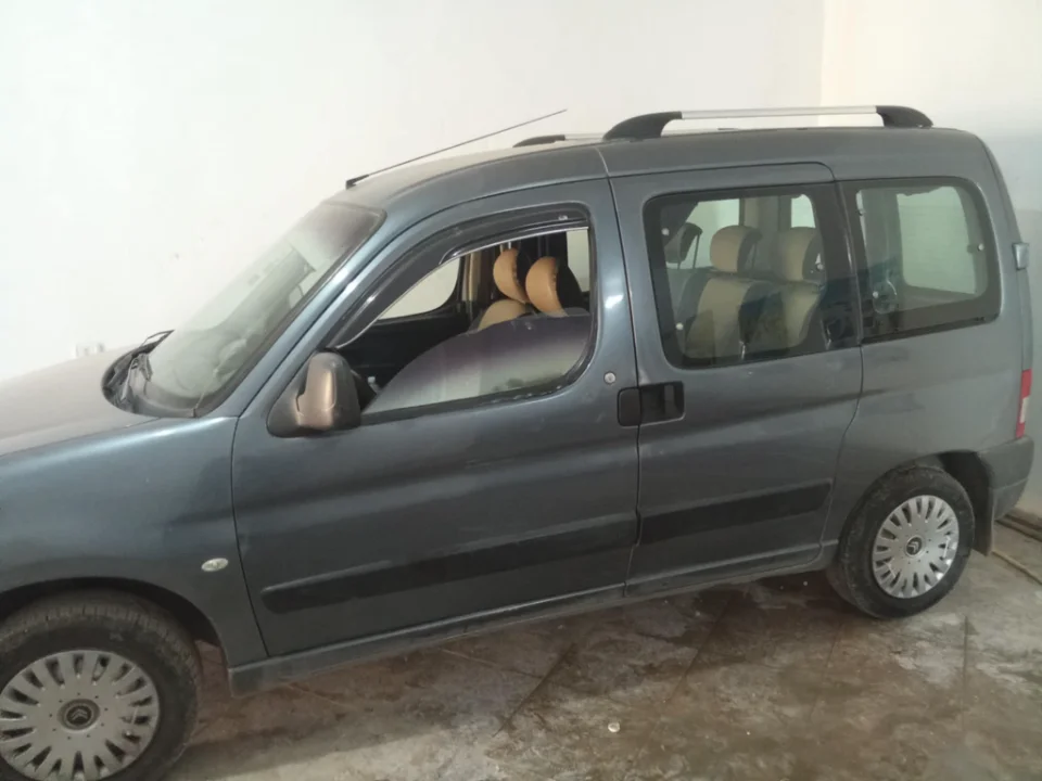 Citroen BERLINGO - Photo 6