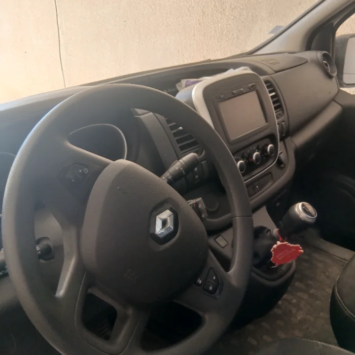 Renault Trafic - Photo 2