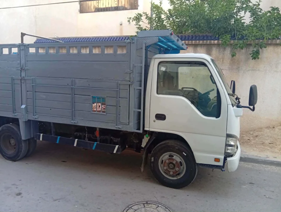 Isuzu AUTRE 2017