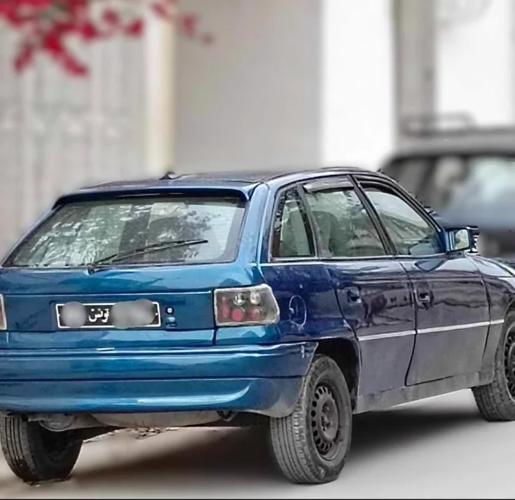 Opel Astra - Photo 7