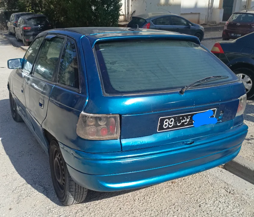Opel Astra - Photo 4