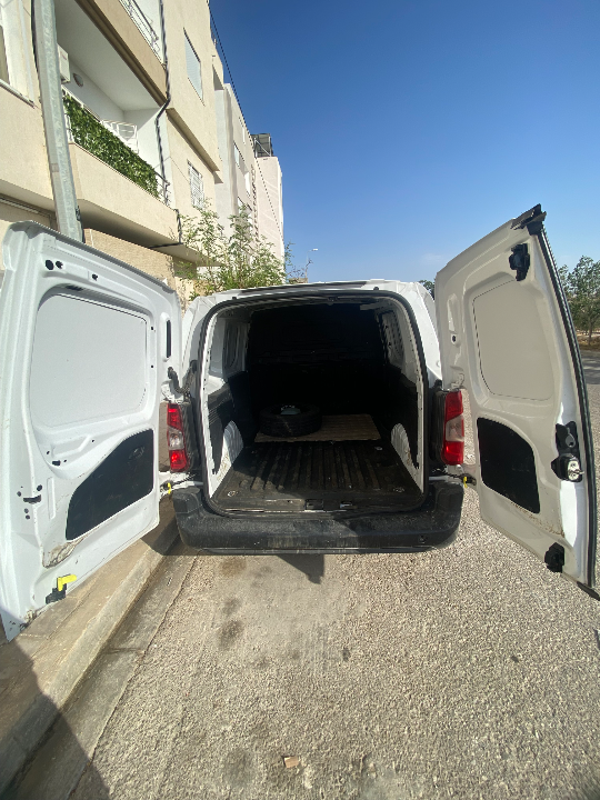 Citroen BERLINGO - Photo 6