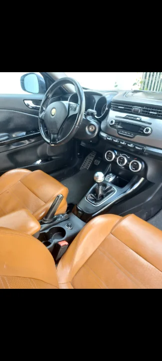Alfa romeo GIULIETTA - Photo 2