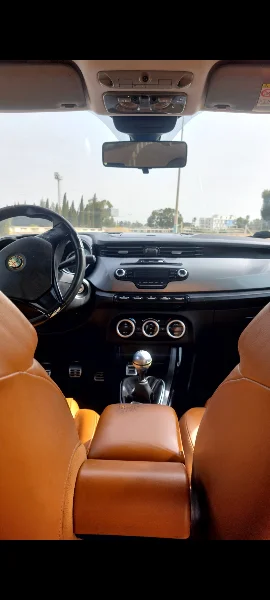 Alfa romeo GIULIETTA - Photo 5