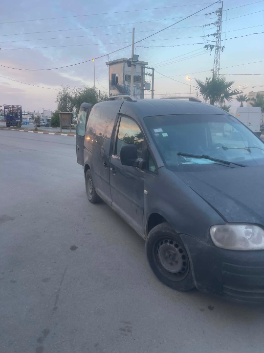 Volkswagen Caddy - Photo 2