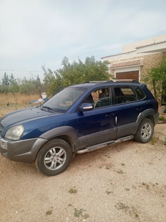 Hyundai TUCSON - Photo 4