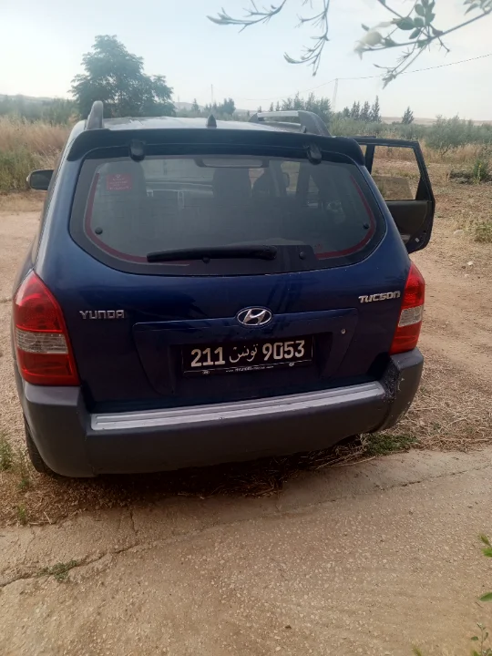 Hyundai TUCSON - Photo 2