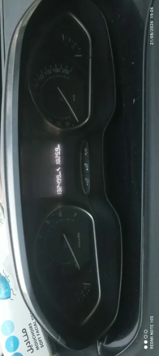 Peugeot 208 - Photo 3