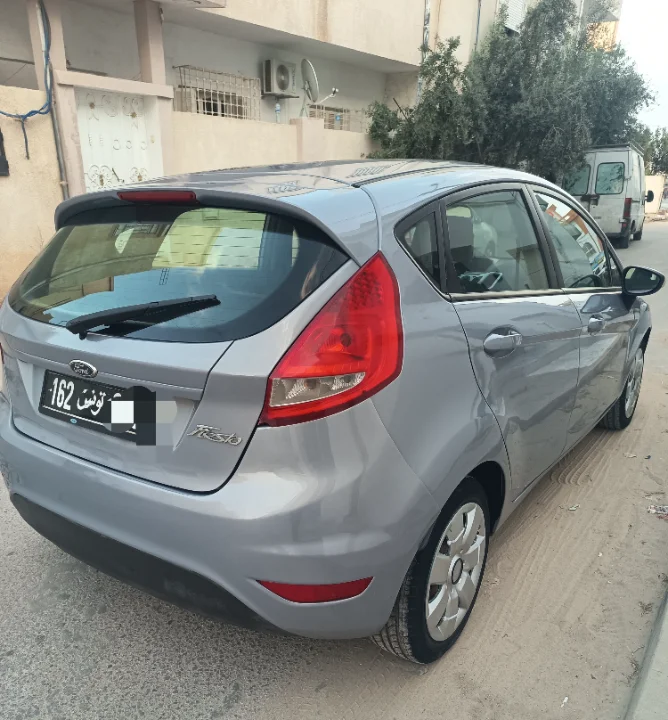 Ford FIESTA - Photo 3