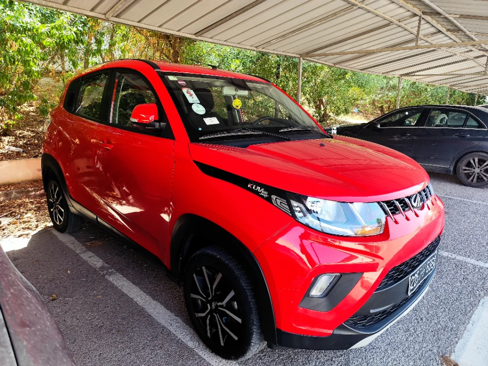 Mahindra KUV 100 2021