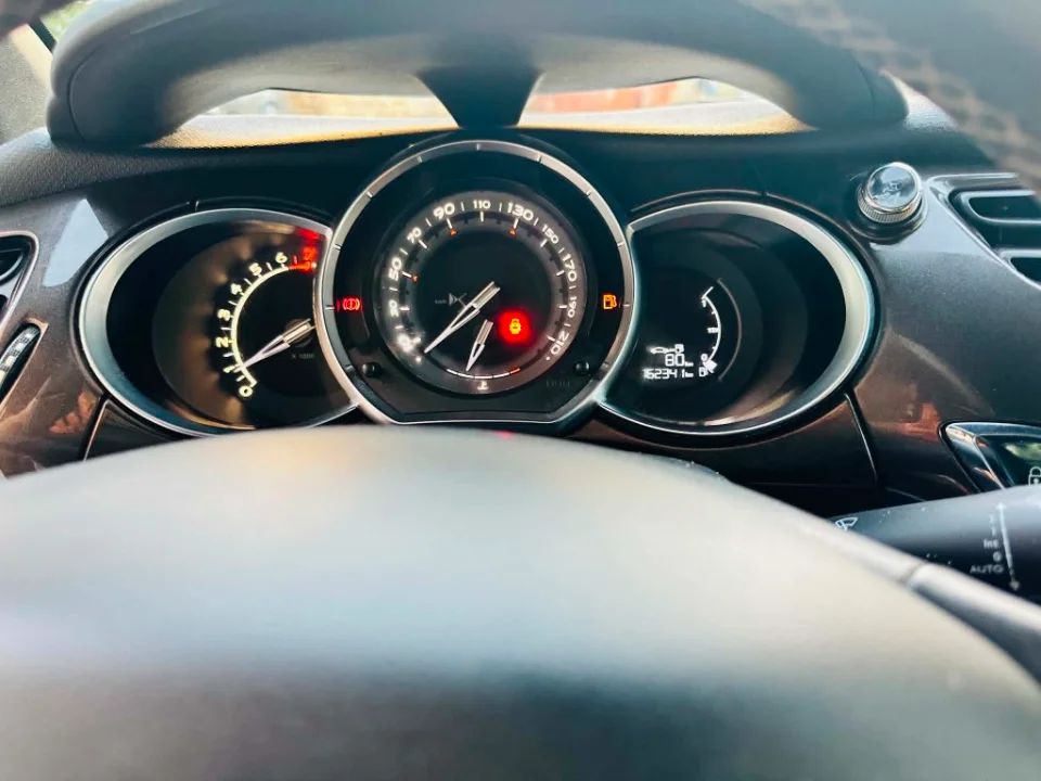 Citroen DS3 - Photo 4