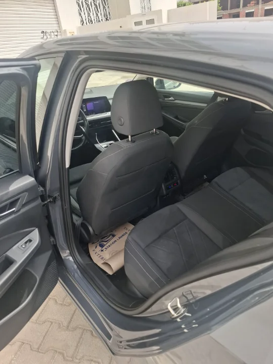 Volkswagen Golf - Photo 9