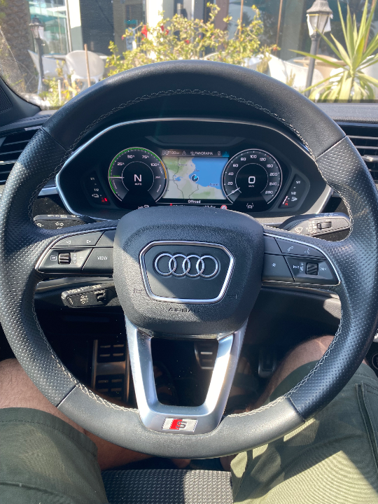 Audi Q3 - Photo 2