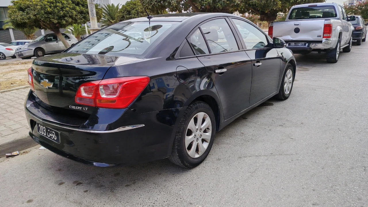Chevrolet CRUZE - Photo 5
