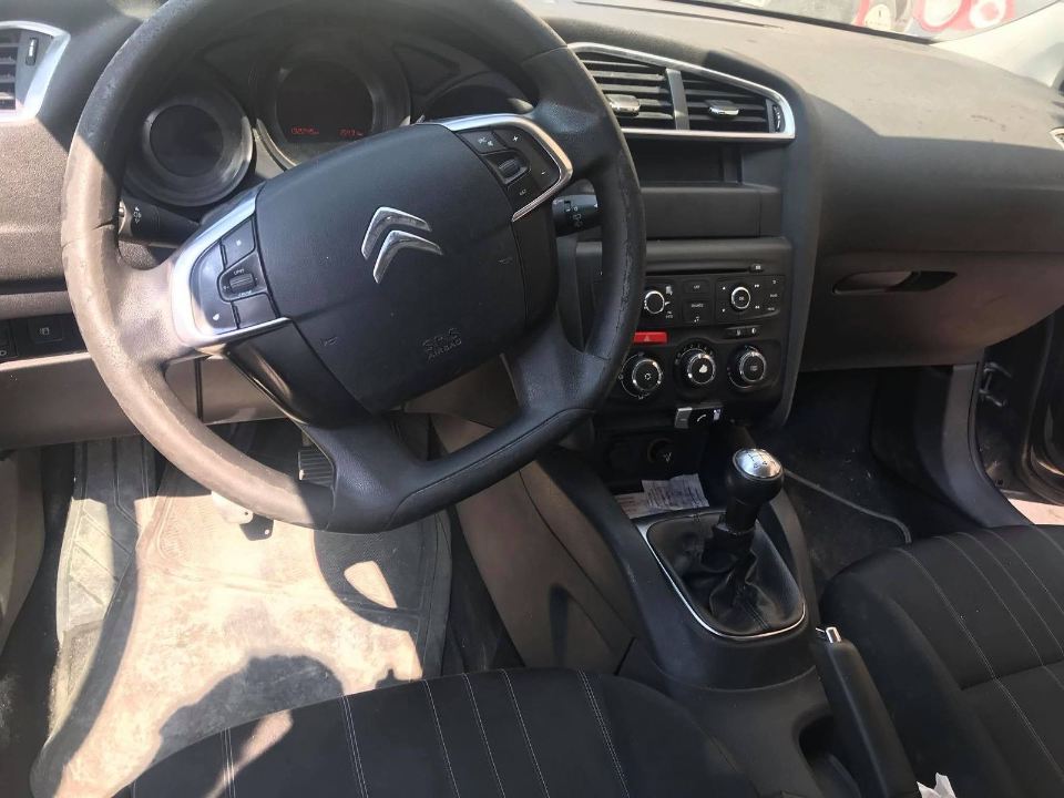 Citroen C4 - Photo 10