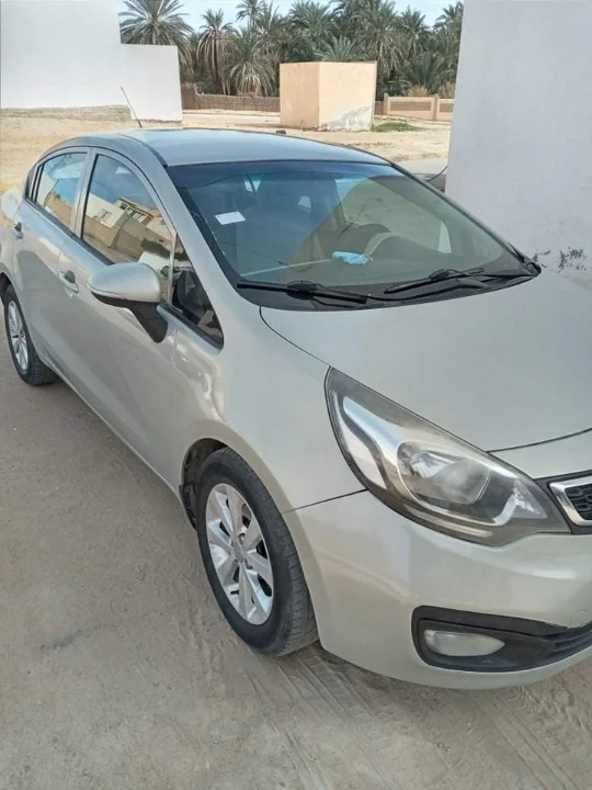 Kia RIO - Photo 5