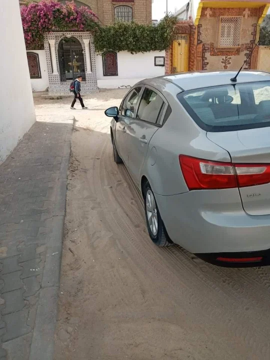 Kia RIO - Photo 4