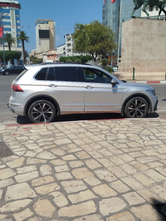 Volkswagen Tiguan - Photo 12