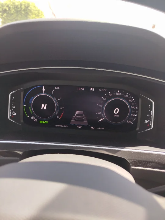 Volkswagen Tiguan - Photo 5
