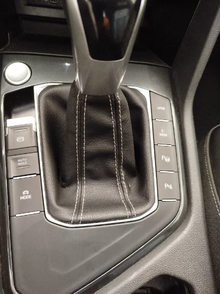 Volkswagen Tiguan - Photo 9