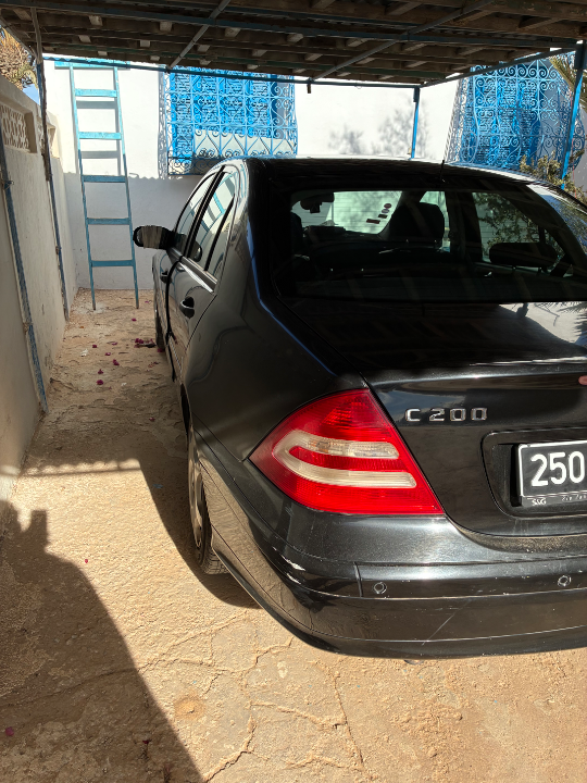 Mercedes Classe C - Photo 4