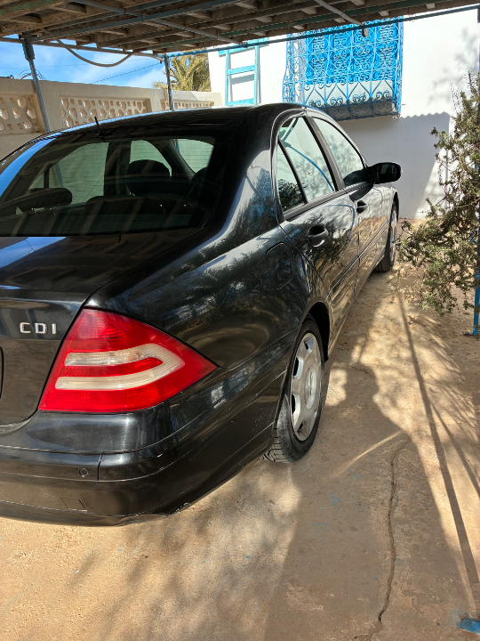 Mercedes Classe C - Photo 3