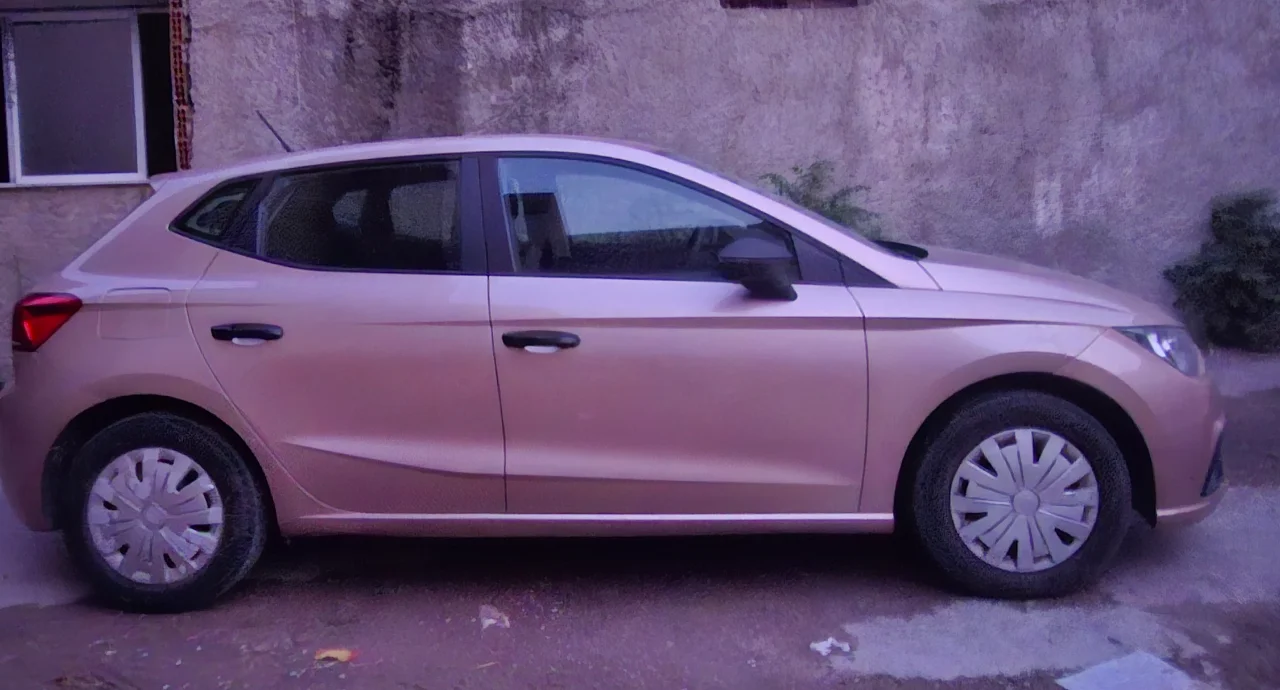 Seat Ibiza - Photo 2