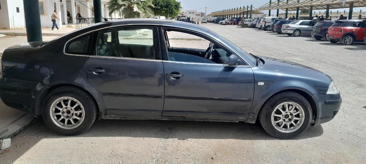 Volkswagen Passat - Photo 5