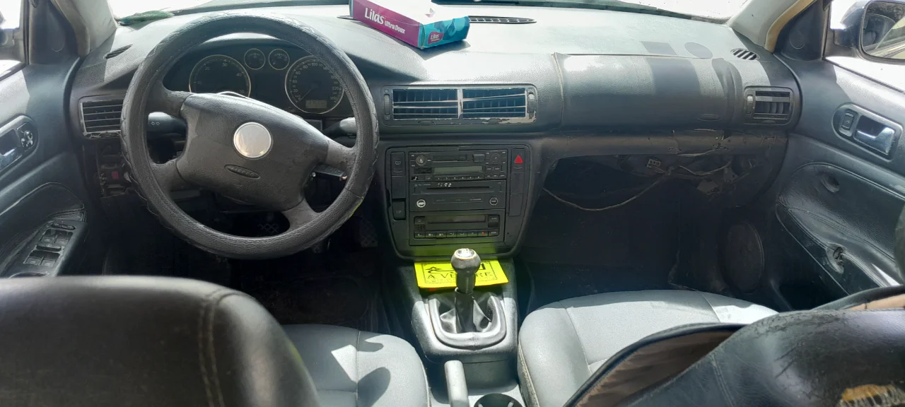 Volkswagen Passat - Photo 3