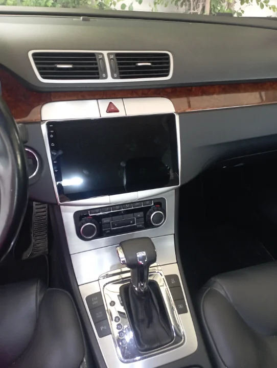 Volkswagen Passat - Photo 8