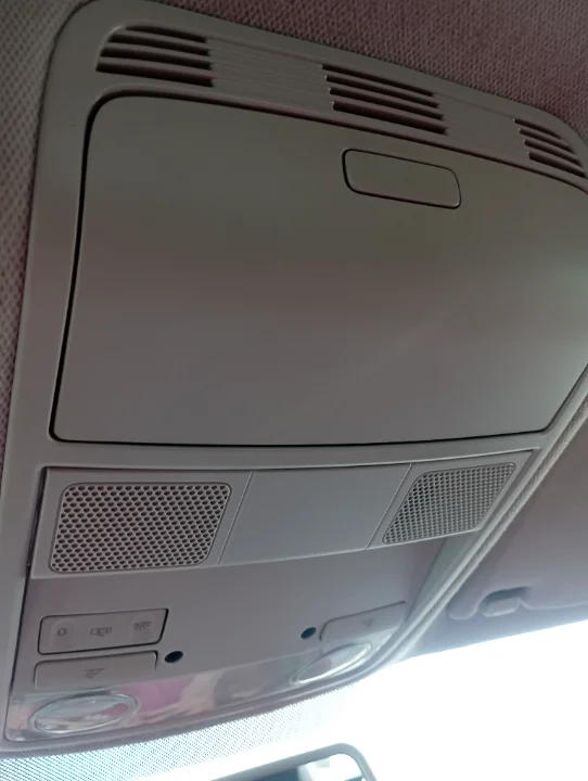 Volkswagen Passat - Photo 7