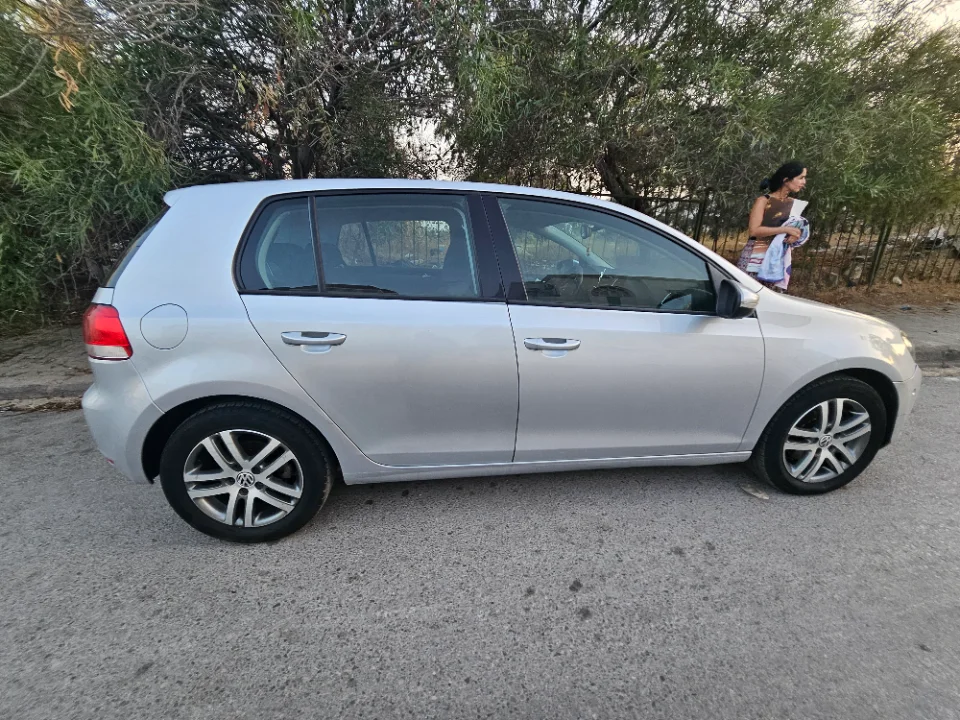 Volkswagen Golf 6 - Photo 2