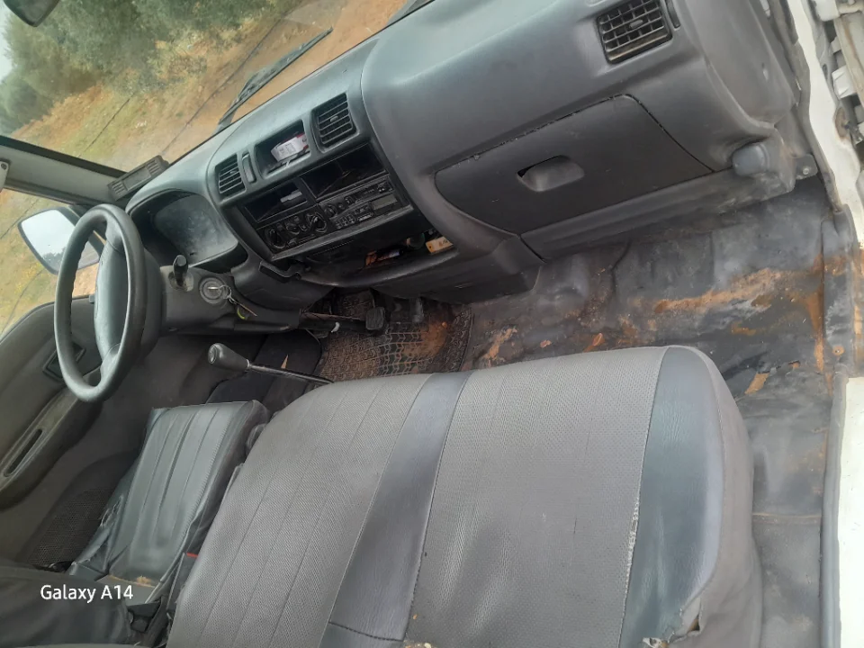 Mazda MINIBUS - Photo 3