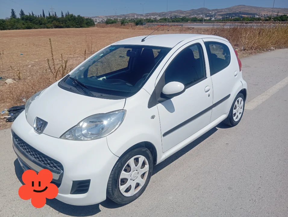 Peugeot 107 - Photo 4