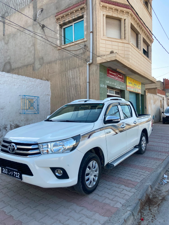 Toyota Hilux - Photo 7