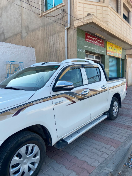 Toyota Hilux - Photo 8