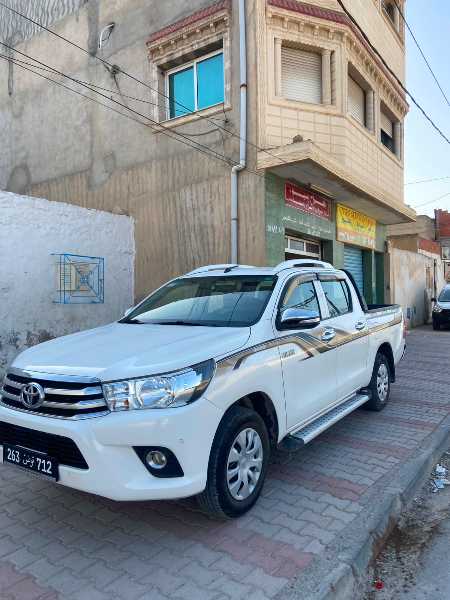 Toyota Hilux - Photo 7