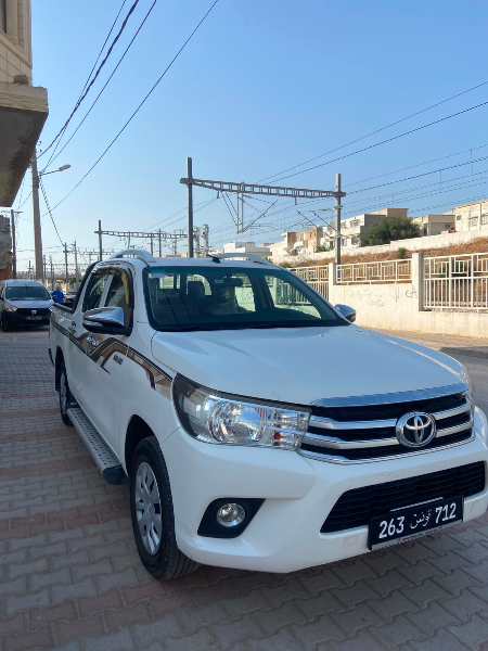 Toyota Hilux - Photo 4