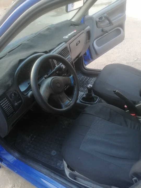 Volkswagen Polo - Photo 2