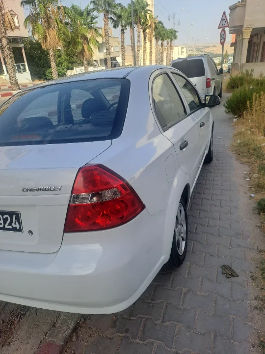 Chevrolet AVEO - Photo 4
