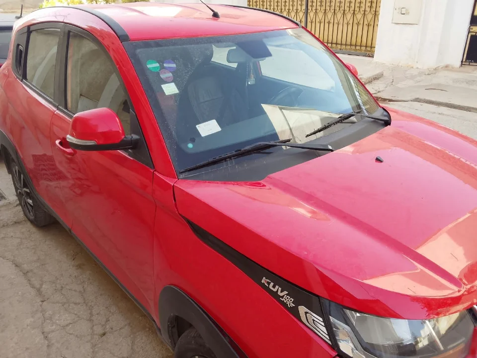 Mahindra KUV 100 - Photo 3