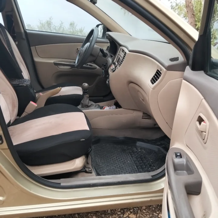 Kia RIO - Photo 6