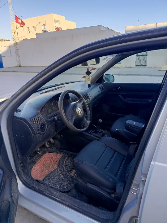 Volkswagen Golf 4 - Photo 4