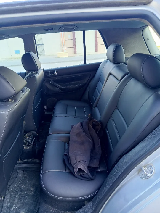 Volkswagen Golf 4 - Photo 3