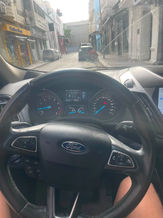 Ford KUGA - Photo 6