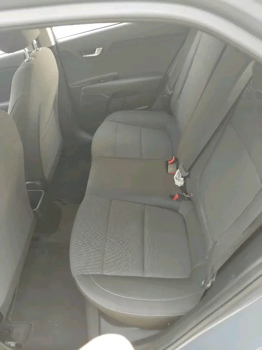 Kia RIO - Photo 8