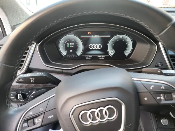 Audi Q5 - Photo 2