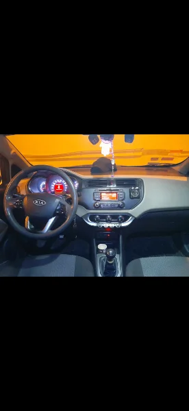 Kia RIO - Photo 4