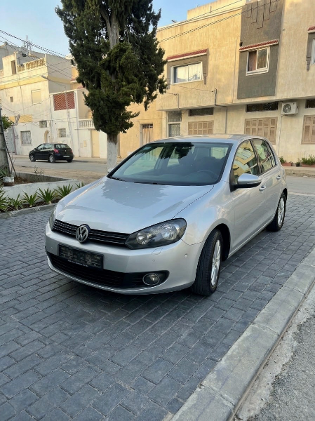 Volkswagen Golf 2010 Essence